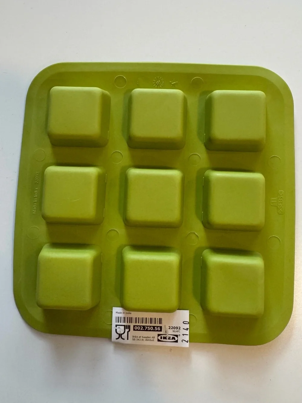 IKEA PLASTIS Ice Cube Tray Green 9 Cube Square Mold 002.750.56 Discontinued